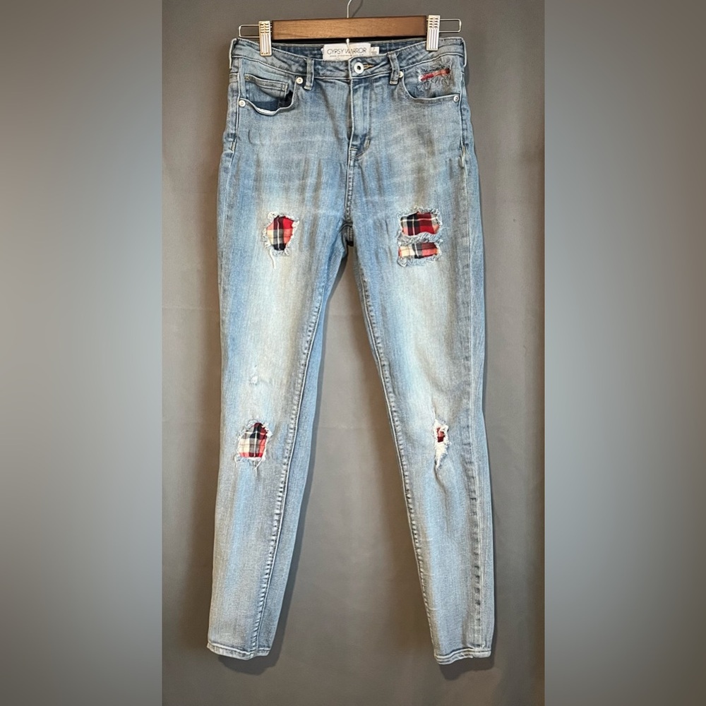 Gypsy Warrior - Distressed - Light Wash Jeans - Size 7